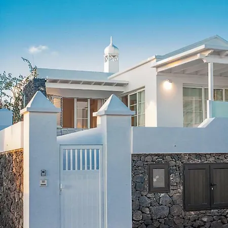 Villa & Princesa Sonia