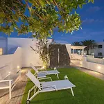 Villa & Princesa Sonia - Puerto Del Carmen, Lanzarote - Near The