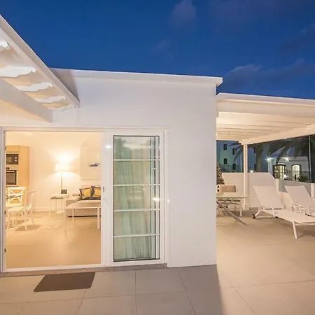 & Princesa Sonia Willa Puerto del Carmen (Lanzarote)